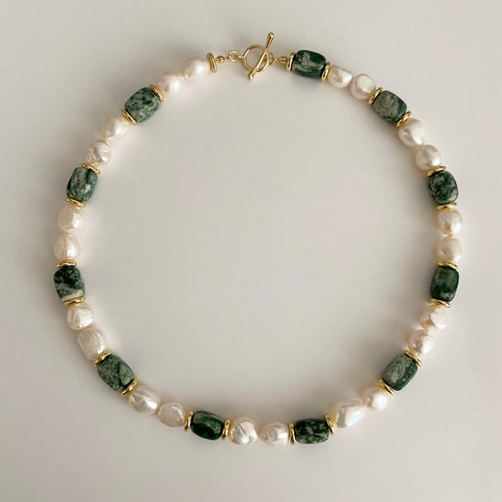 Handmade Fashion Natural Stone Green Dot Jade Baroque Pearl Necklace