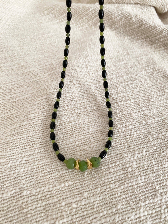 Handmade Fashion Natural Stone Black Onyx Jade Necklace