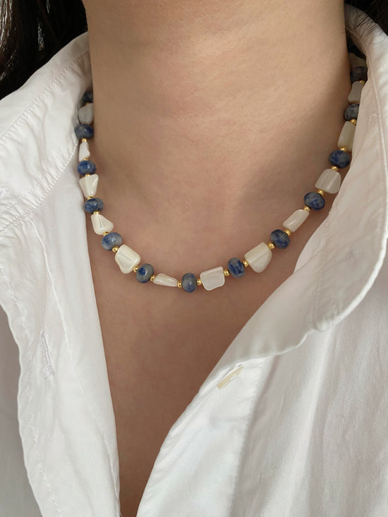 Handmade Fashion Natural Stone Shell Blue Dot Jade Necklace