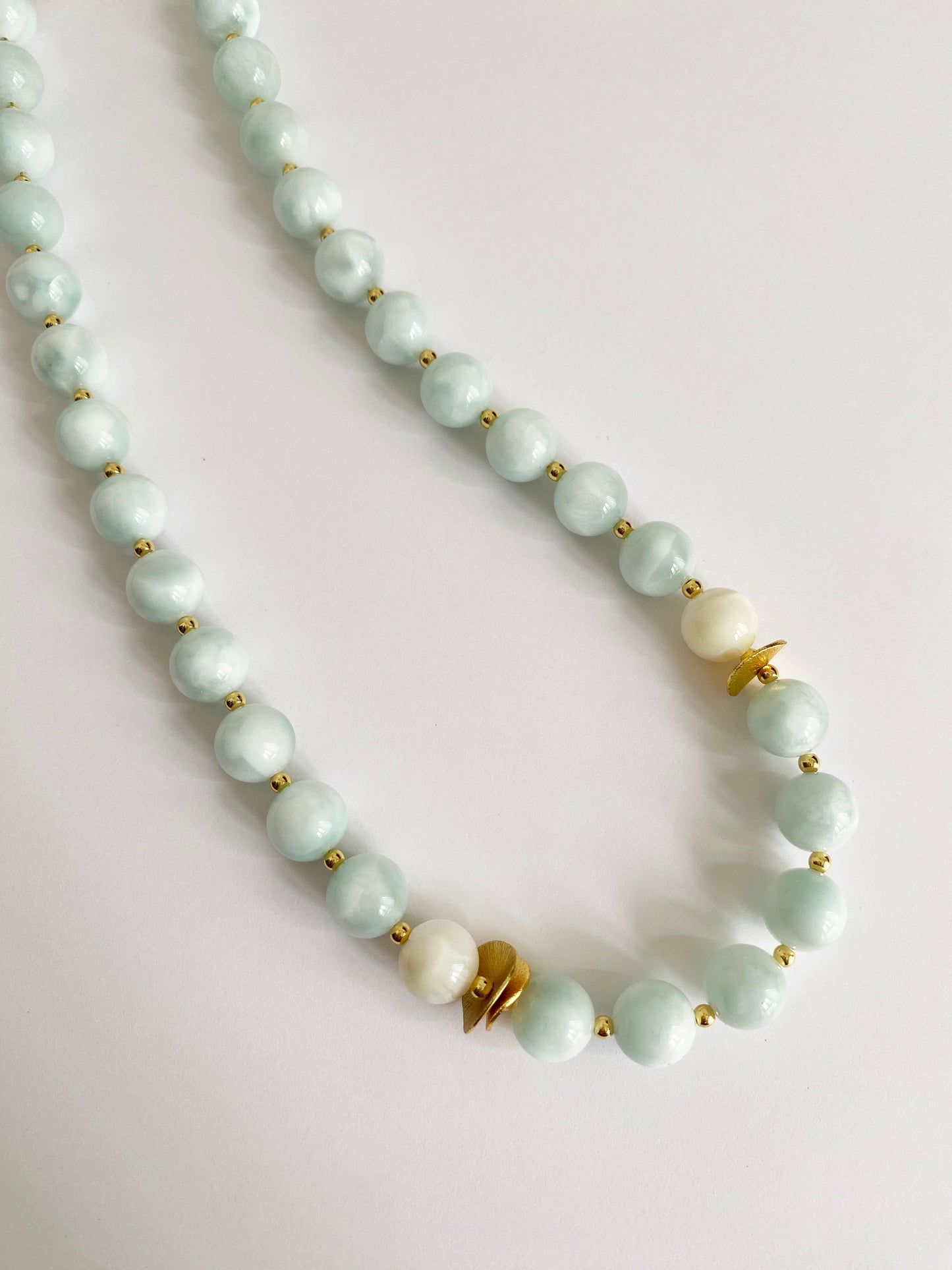 Handmade Fashion Natural Stone Angelite Shell  Necklace