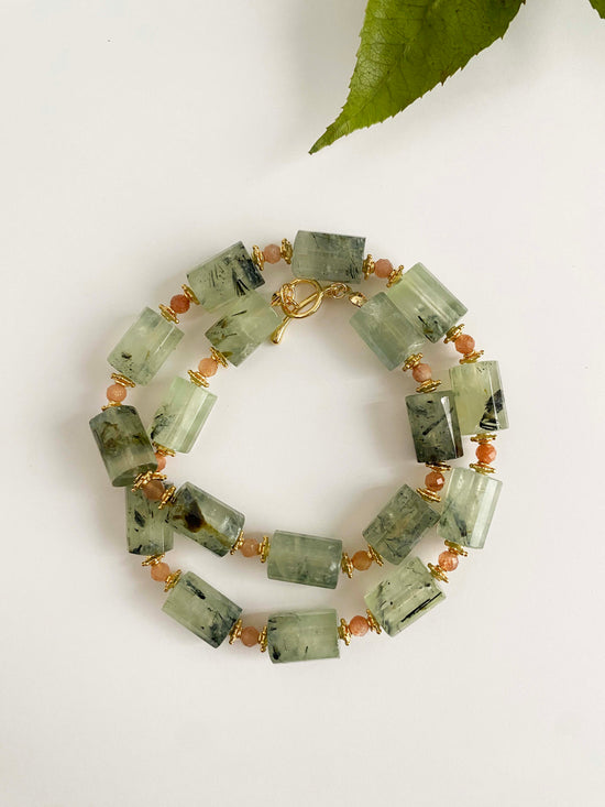 Handmade Fashion Natural Stone Prehnite Sunstone Necklace