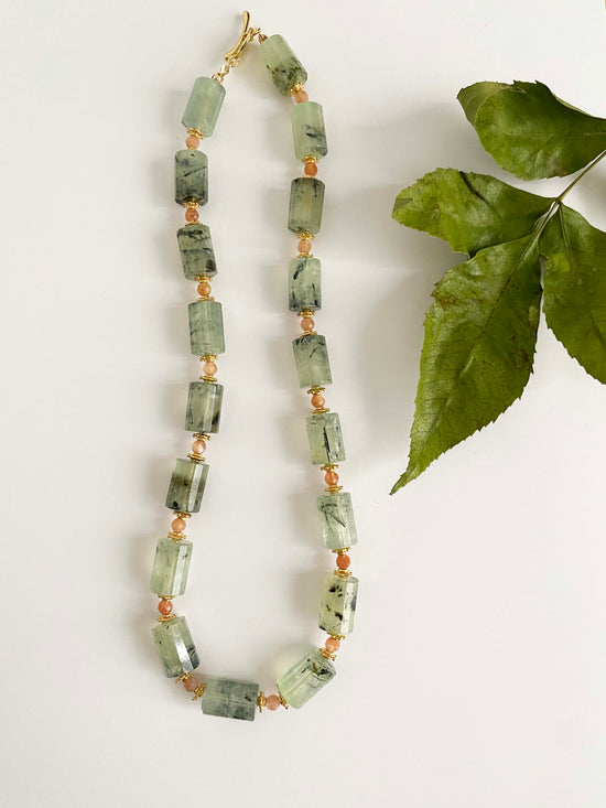 Handmade Fashion Natural Stone Prehnite Sunstone Necklace